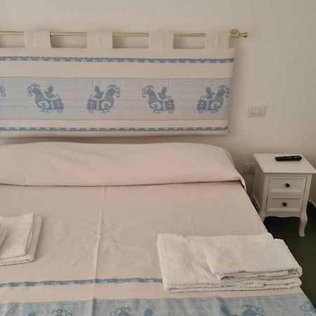 Red & Blue Rooms Olbia Exterior foto